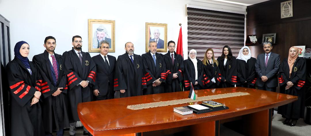 جانب من أداء اليمين القانونية